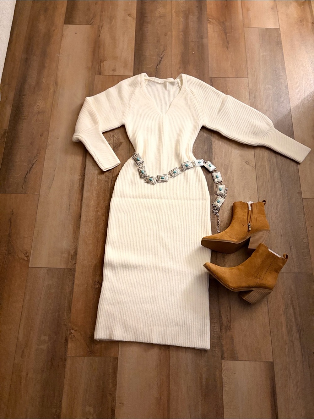 Women’s Cream Ribbed V-Neck Midi Dress